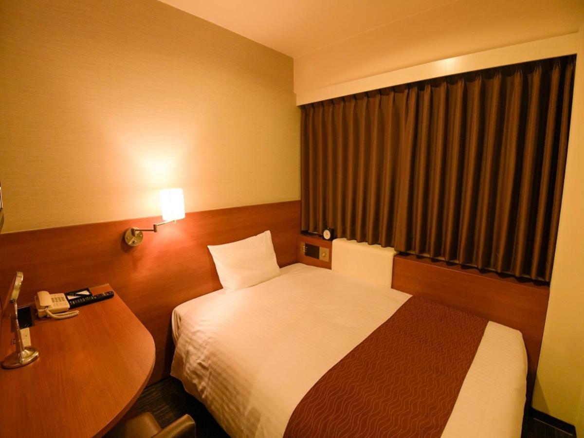 Via Inn Shin Osaka West Экстерьер фото