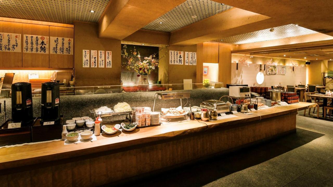 Via Inn Shin Osaka West Экстерьер фото